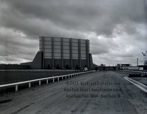 Vista Drive-In Theatre - From Grand Rapids Library